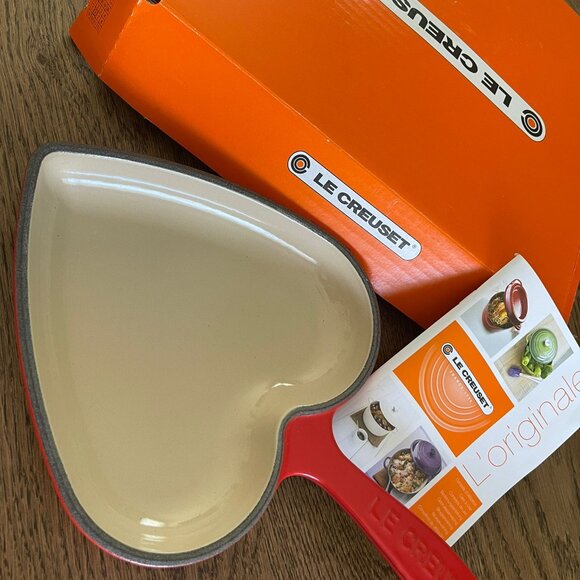 Le Creuset Other - NEW! Le Creuset Enameled Cast Iron Heart Skillet Pan